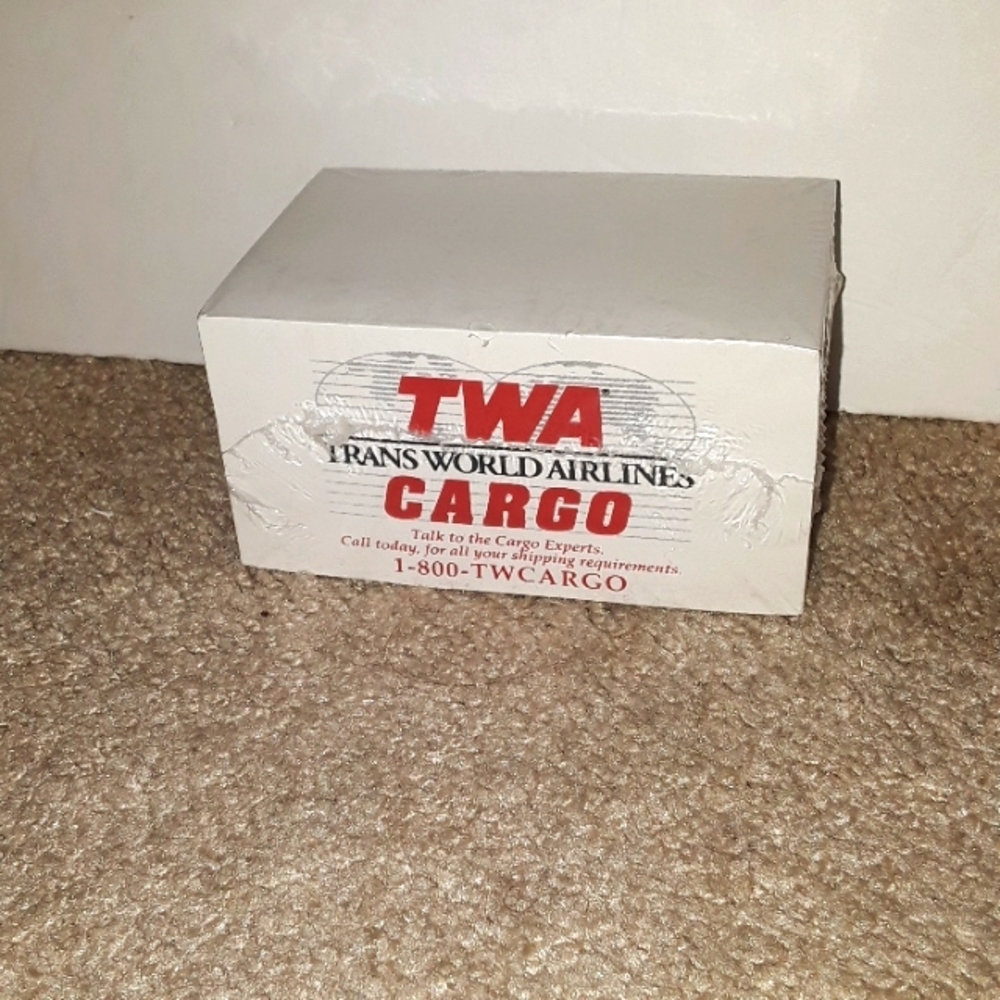 c RARE TWA CARGO TRANS WORLD AIRLINES SEALED WRITING PAD